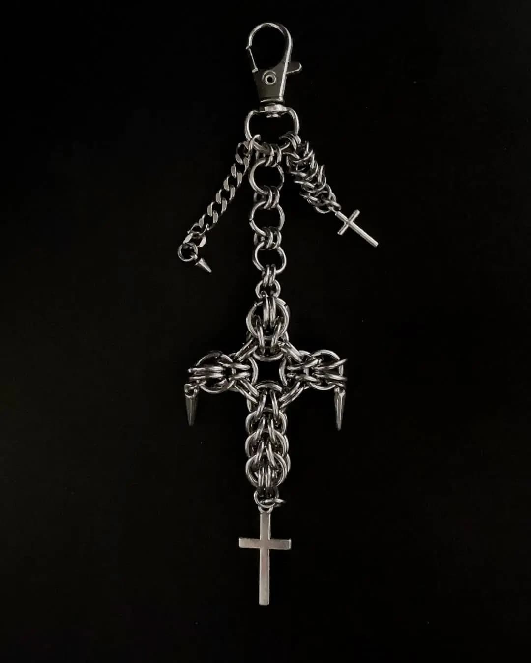 Sanctum Thorn Gothic Chainmail Emblem Keychain