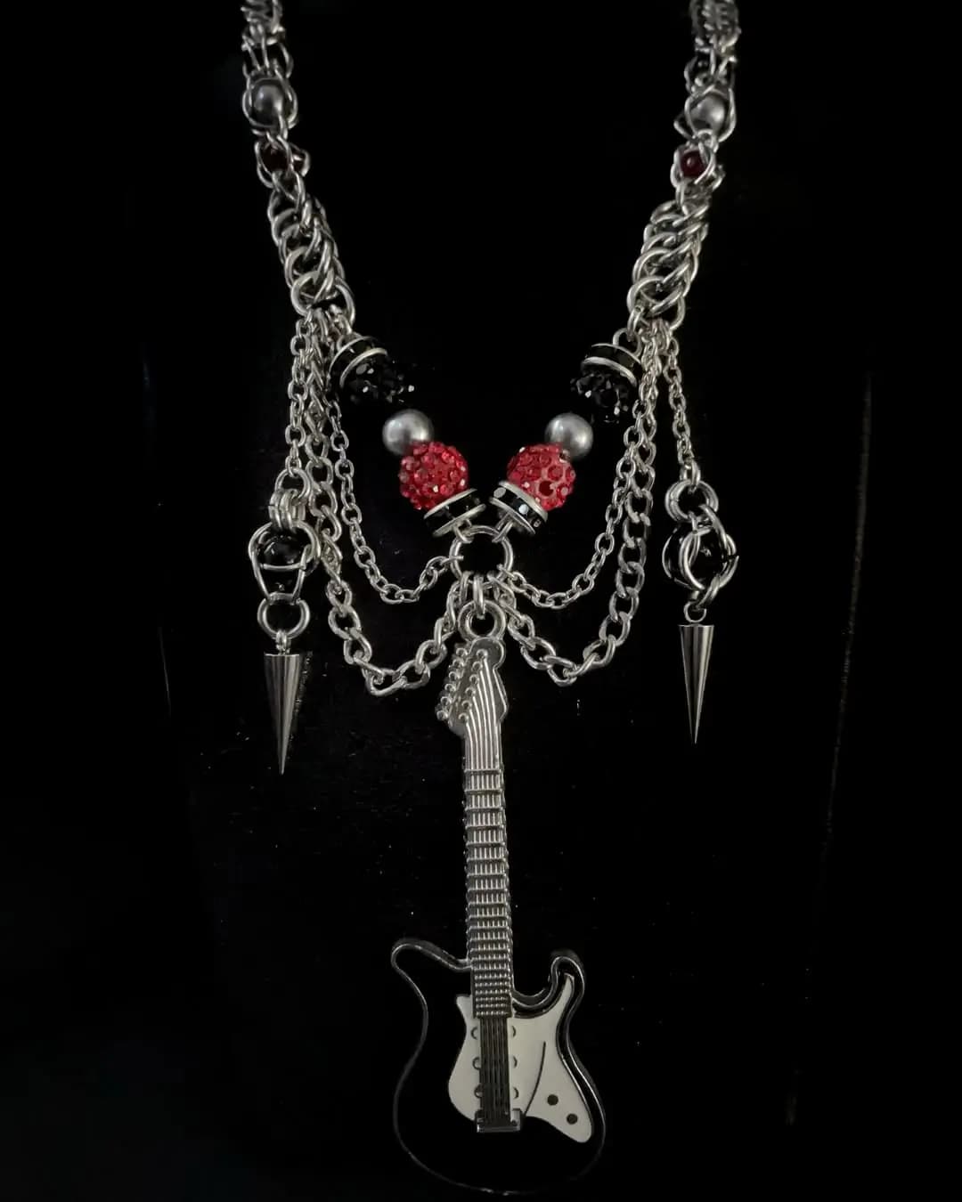Gothic Guitar Chain Necklace – Rock Punk Chainmail Statement Jewelry
