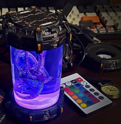 Raptor Cryo-Tube Lamp - Image 9