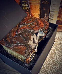 Alternative view of Gollum Book Nook - The Lord of the Rings