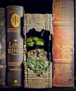 Hobbit Book Nook - The Lord of the Rings