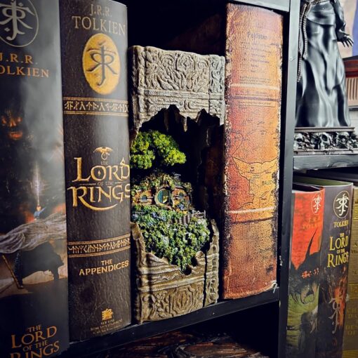 Hobbit Book Nook - The Lord of the Rings - Image 4