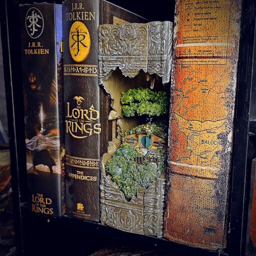 Hobbit Book Nook - The Lord of the Rings - Image 3