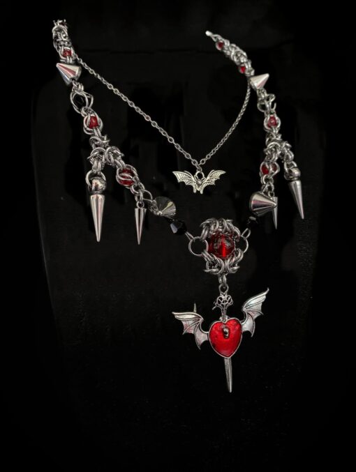 Vampire Heart Gothic Necklace - Image 3