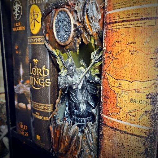 Sauron Book Nook - The Lord of the Rings - Image 3