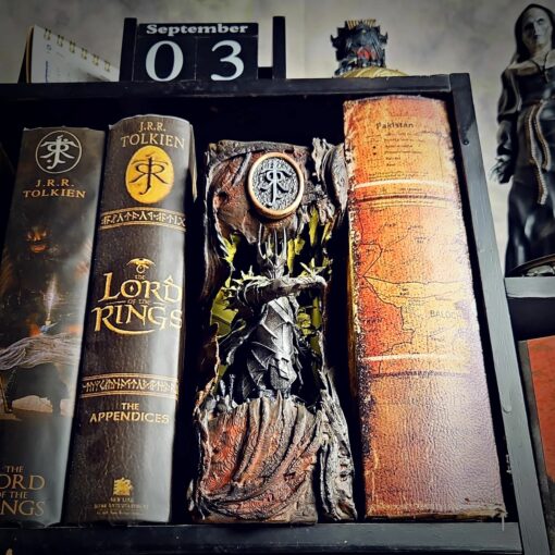 Sauron Book Nook - The Lord of the Rings - Image 2