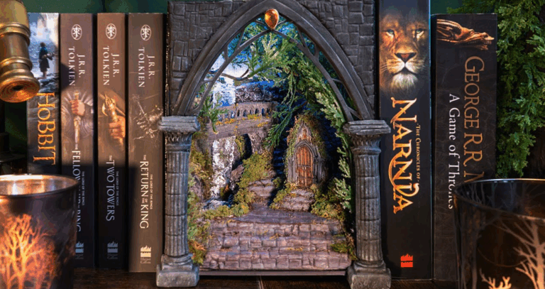 Creating Middle-earth at Home: The Ultimate Guide to the Lord of the Rings Book Nook Insert