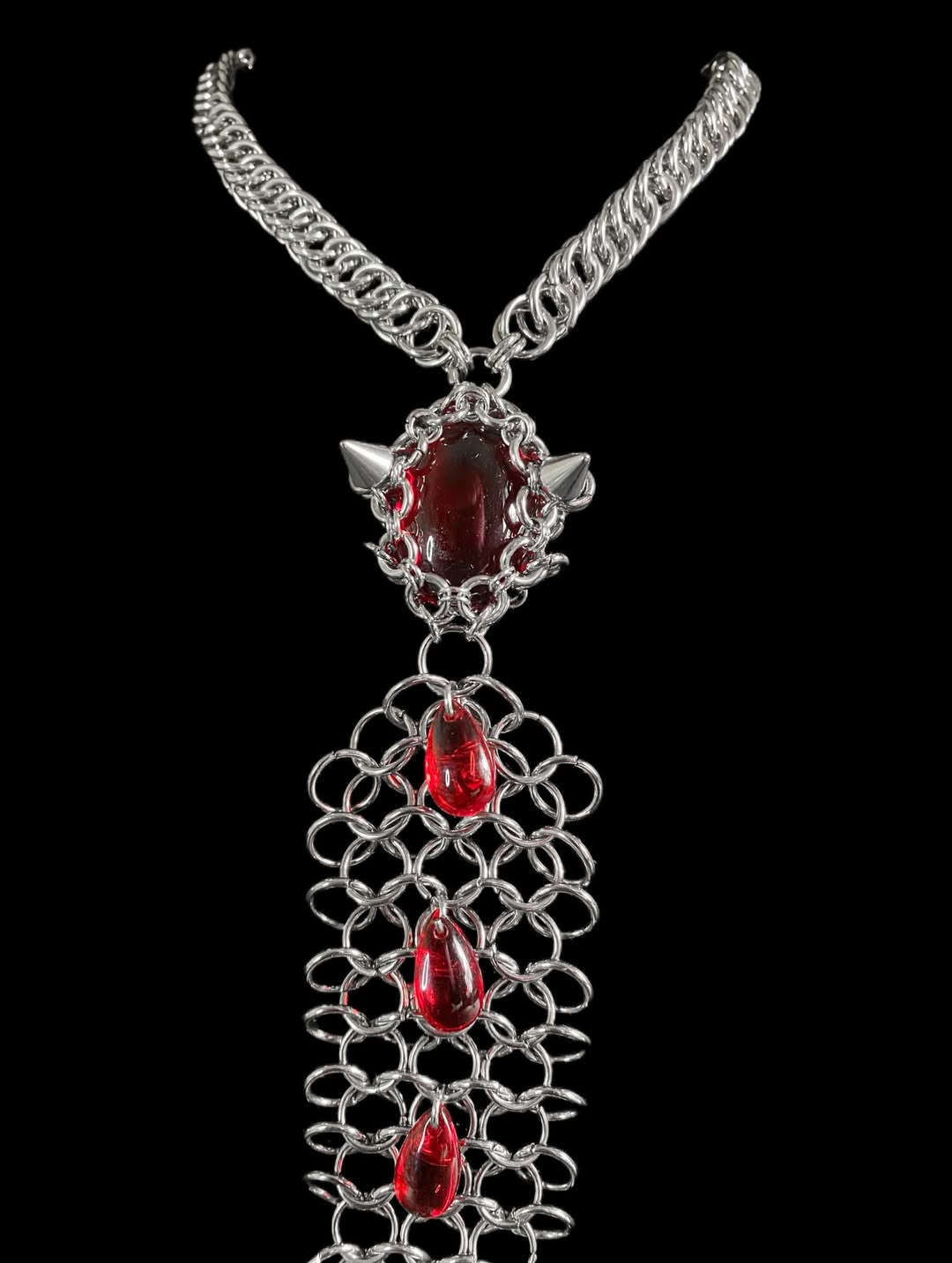 Gothic Chainmail Necklace with Red Crystal Drops - Image 4