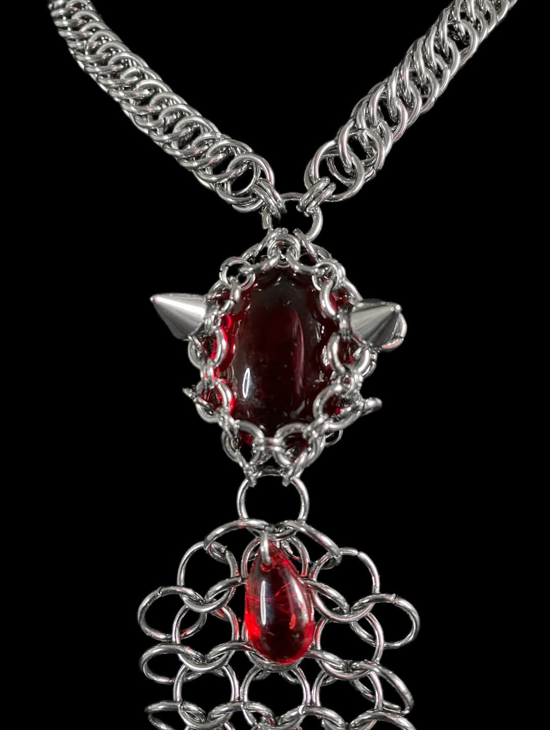 Gothic Chainmail Necklace with Red Crystal Drops - Image 3