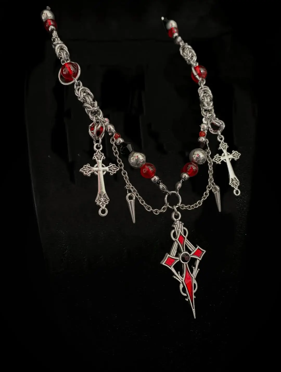 Crimson Sigil Chainmail Necklace - Image 3