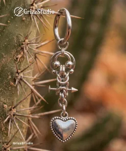 Chainmail Toggle Heart Drop Earring - Image 5