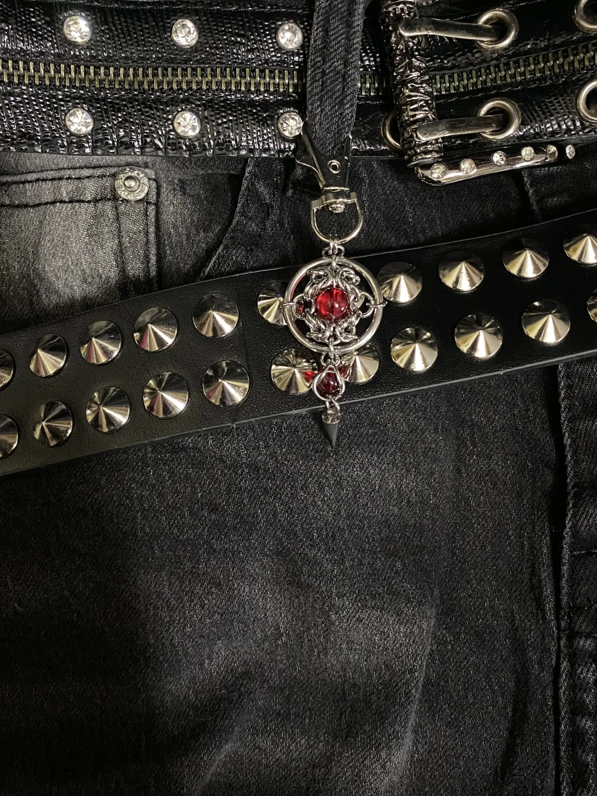 Gothic Chainmail Keychain with Red Core & Steel Spike - Image 2