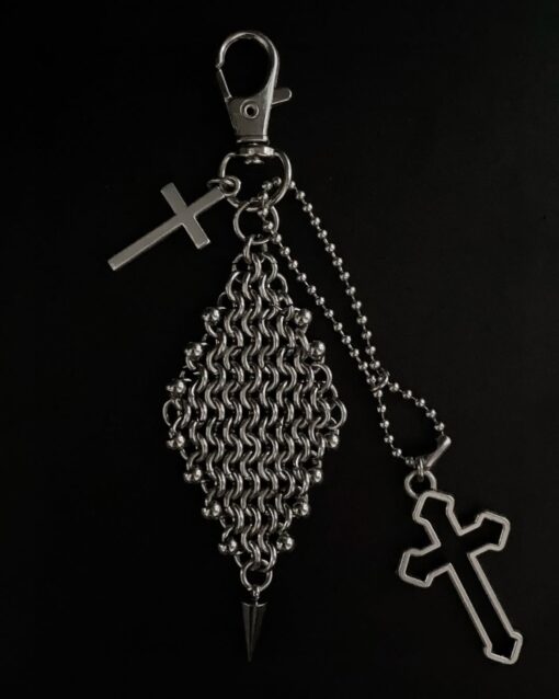 Gothic Chainmail Reliquary Keychain – Spiked Diamond Mesh with Dual Cross Charms - Image 2