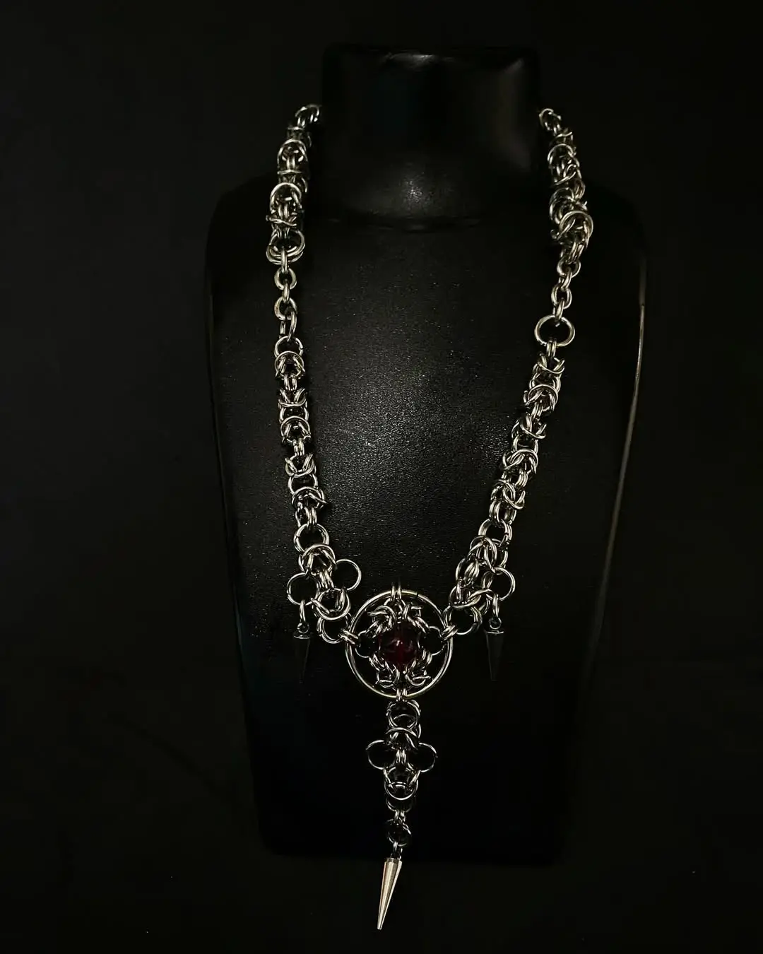 Bloodcore Sovereign Chainmaille Necklace - Image 5
