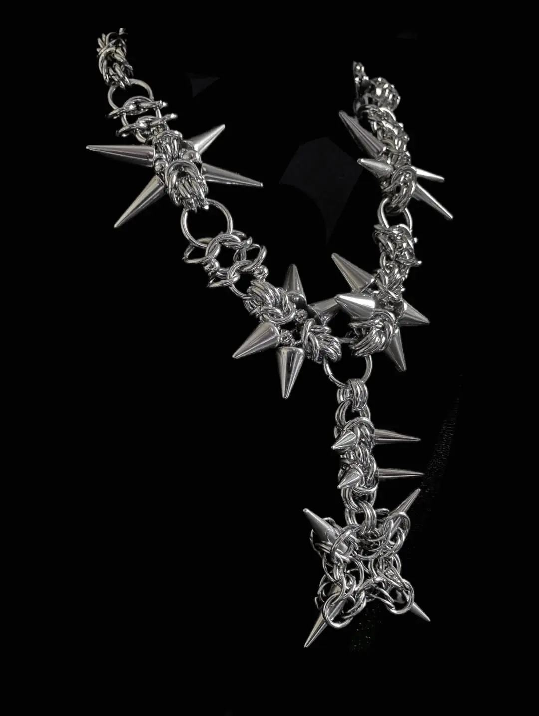 Thornfall Spire Chainmail Y Necklace - Image 3