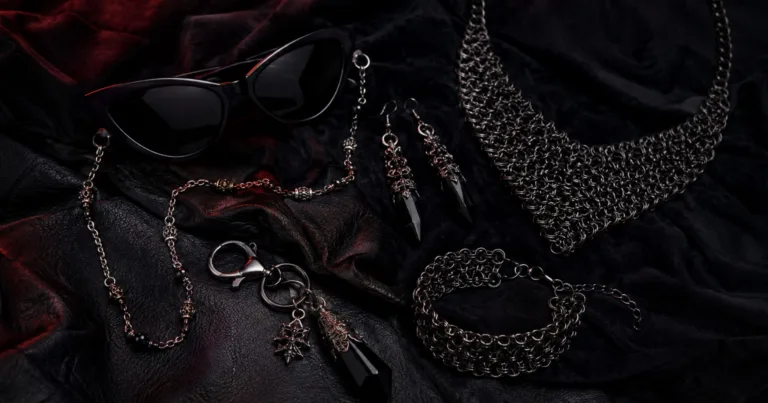 Gothic Sunglasses and Eyewear Chains: Dark Accessories Styling Guide
