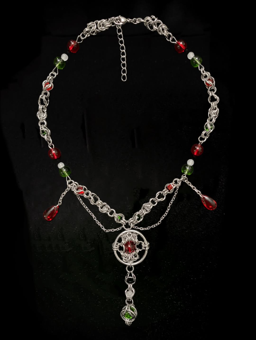 Blood Rind Chainmail Necklace - Image 4