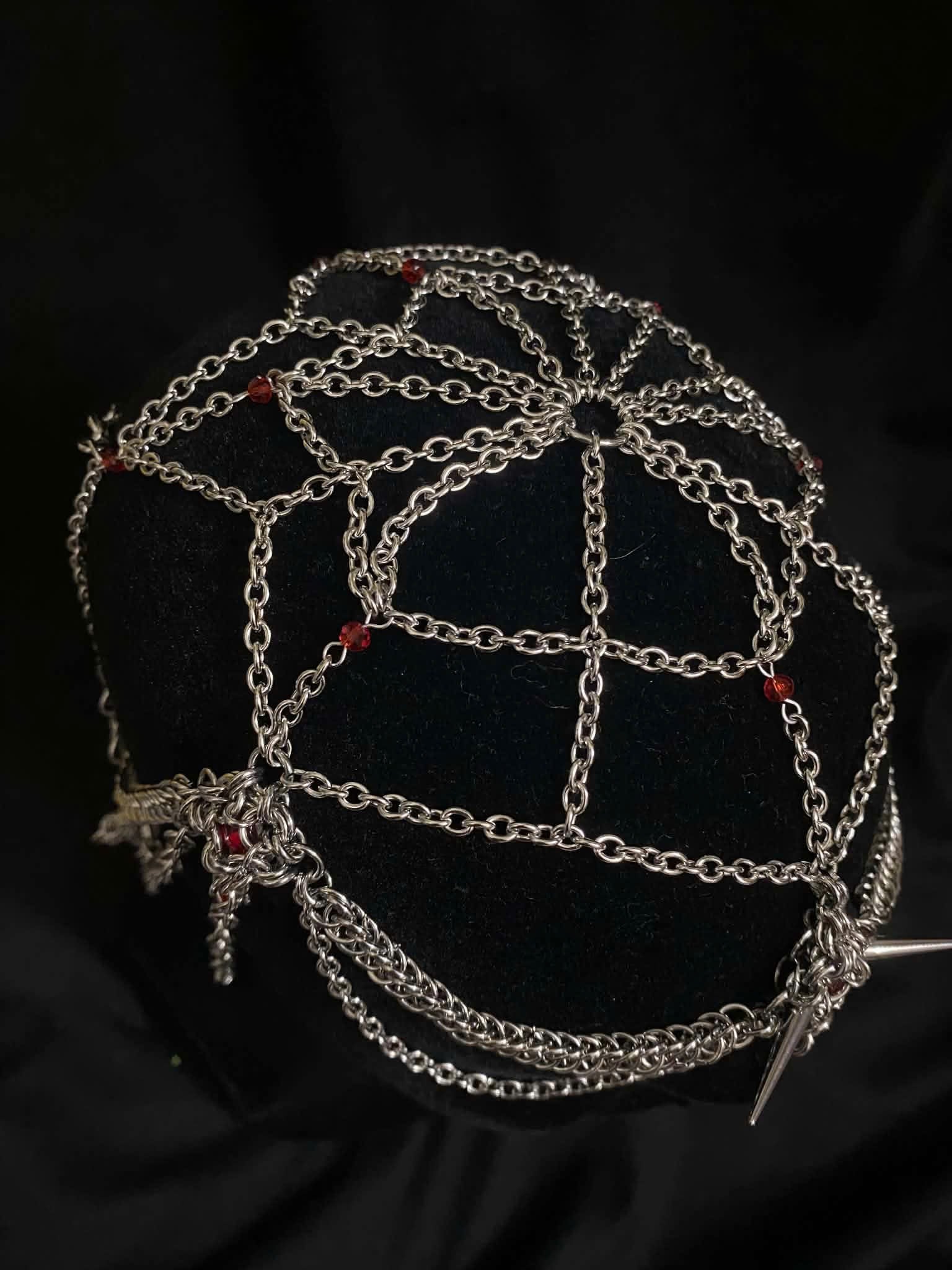Crimson Cathedral Veil Chainmail Headdress - Image 3